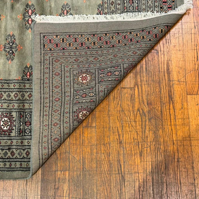Hand-Knotted Pakistani Bokhara Rug – 100% Wool, 6' 6" x 9' 6"