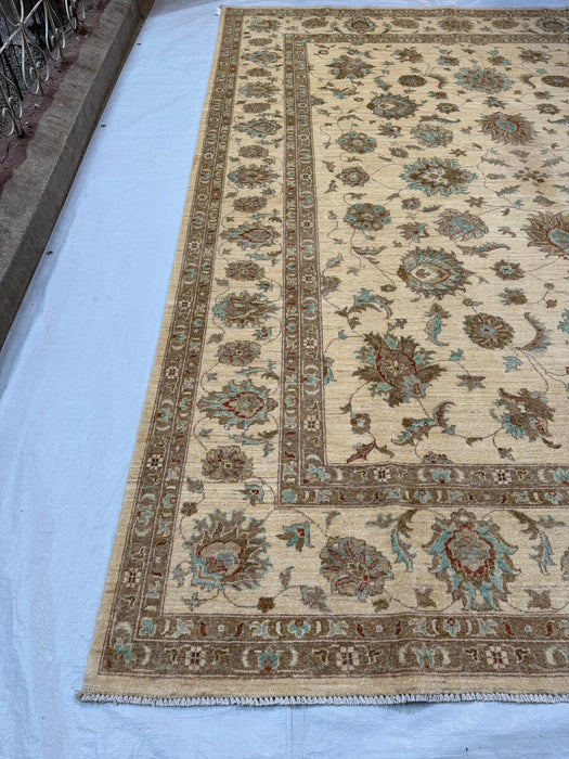 Hand-Knotted Vegetable Dye Sultanabad Rug from Pakistan, 9' 2" x 12'