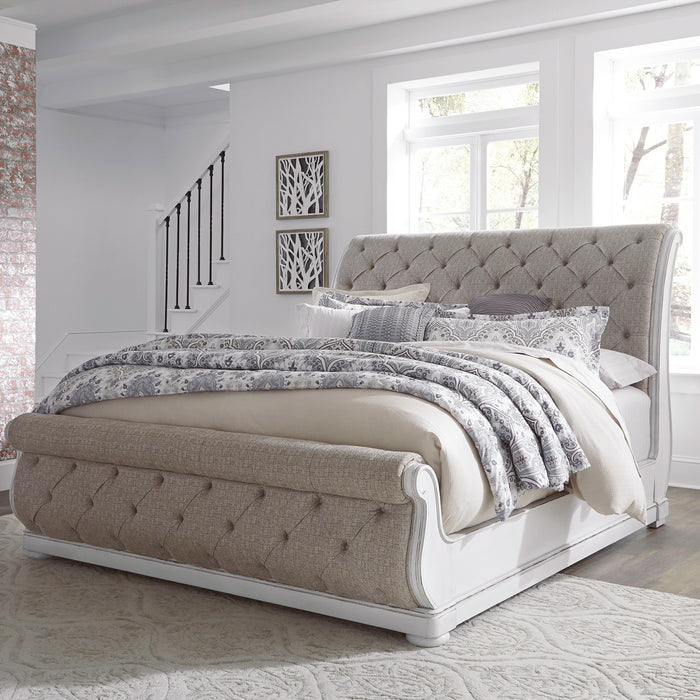 Magnolia Manor  Upholstered Sleigh Bedroom Set