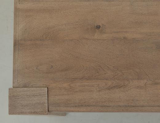 Luma, Table