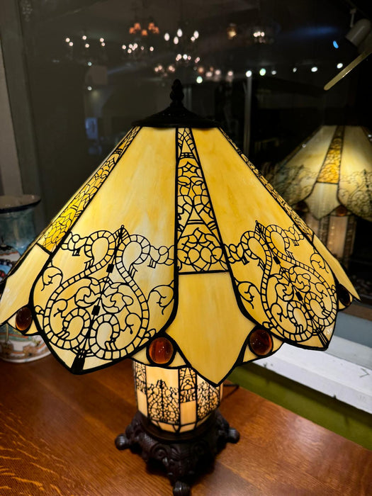 Tiffany Style Stained Glass Table Lamp