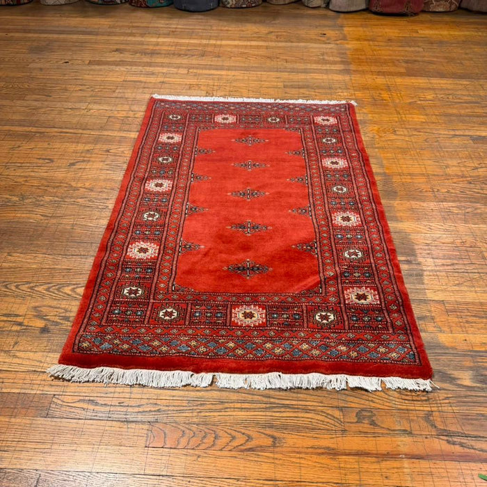 Hand-Knotted Pakistani Bokhara Rug – 100% Wool, 3' x 5'