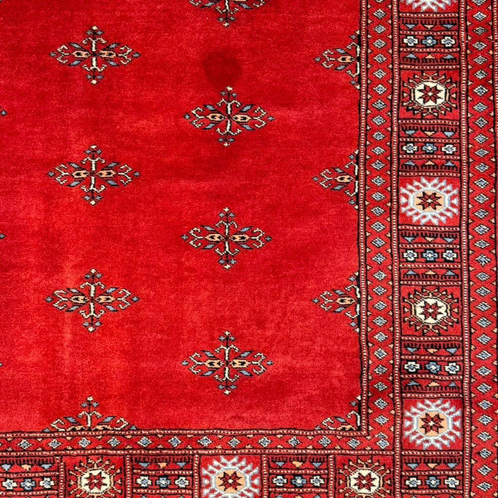 Hand-Knotted Pakistani Bokhara Rug – 100% Wool, 3' x 5'