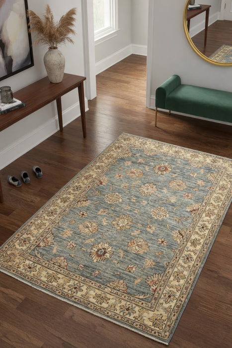 Hand-Knotted Sultanabad Vegetable-Dyed Wool Rug, 3' 5" x 5"