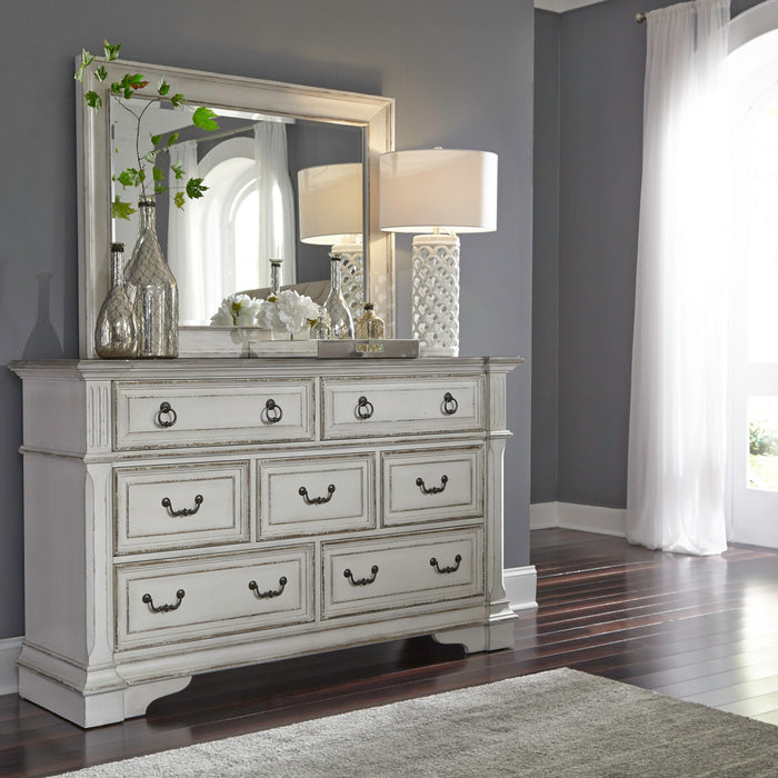Abbey Park 7 Drawer Dresser