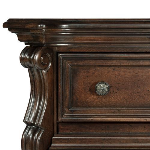 Arbor Place 8 Drawer Double Dresser