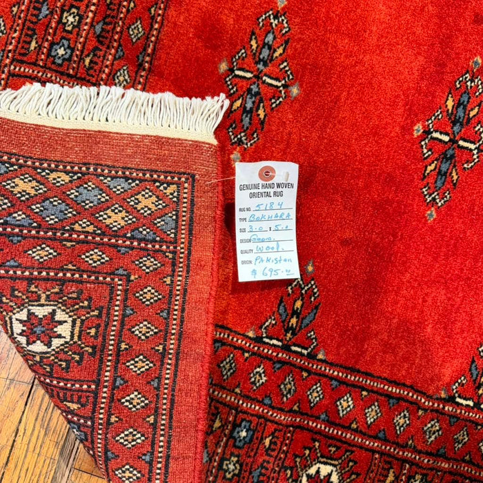 Hand-Knotted Pakistani Bokhara Rug – 100% Wool, 3' x 5'