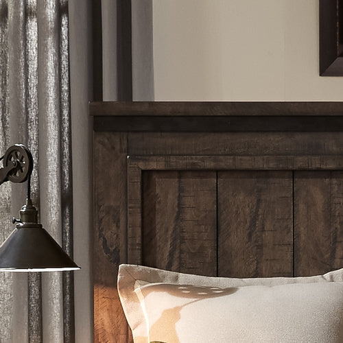 Thornwood Hills Bedroom Set