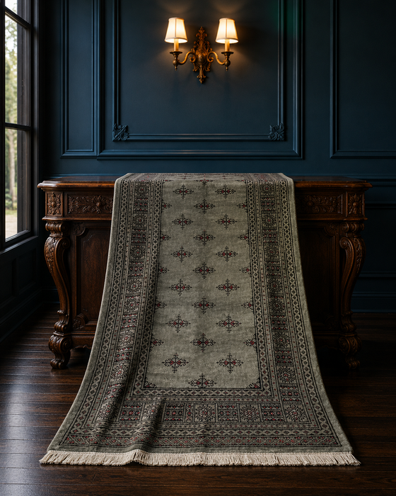 Hand-Knotted Pakistani Bokhara Rug – 100% Wool, 4' 6" x 6' 6"