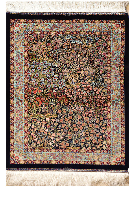 Isfahan Small 100% Silk Rug 2' x 3'