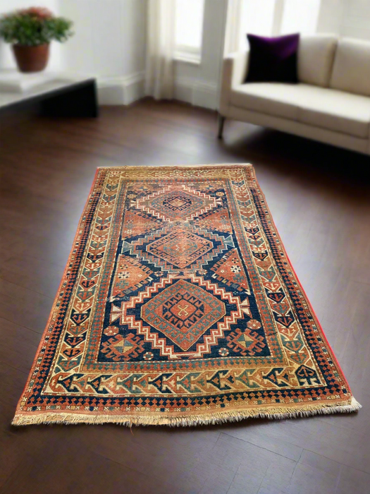 Antique Kazak Rug, circa 1910-1920. 4' x 6' 4" (B)
