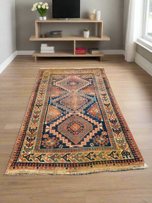 Antique Kazak Rug, circa 1910-1920. 4' x 6' 4" (B)