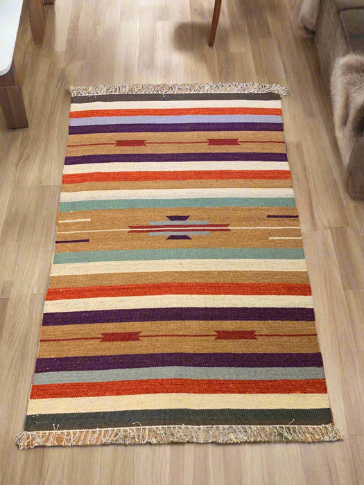 Handwoven Indian Kilim Rug – Geometric Navajo Design, size 4" x 5 ' 8"