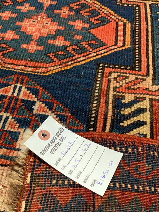 Timeless Beauty, Woven by Hand. Antique Persian Rug, size 3' 5" x 6' 2"(F)