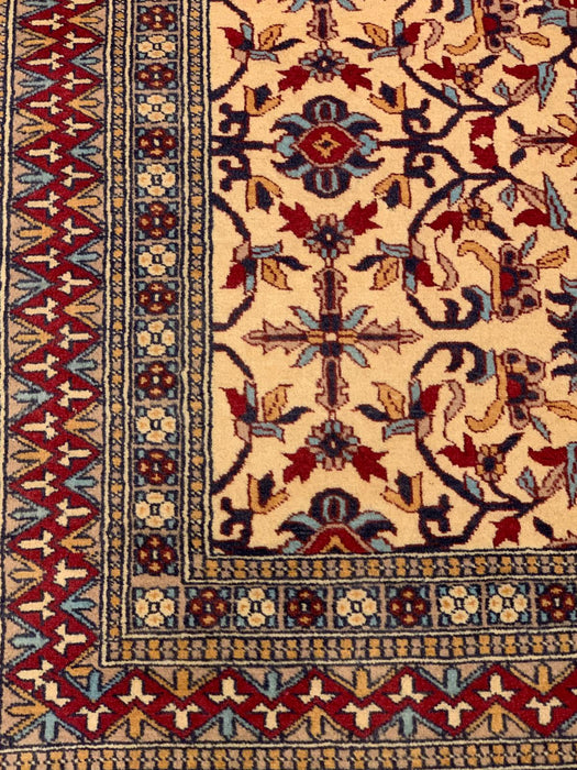 Hand-Knotted Pakistani Wool Rug, Tribal/Floral Design, size 4" x 5' 7"