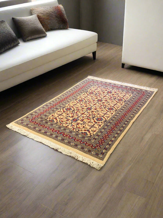 Hand-Knotted Pakistani Wool Rug, Tribal/Floral Design, size 4" x 5' 7"