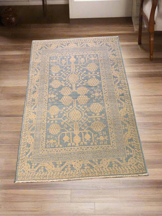 Khotan Pomegranate design Oriental Rug, size 4' x 6'