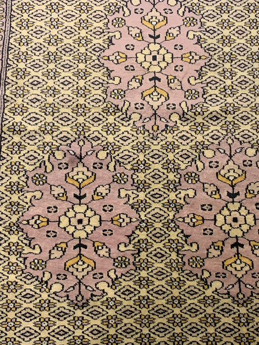 Hand-Knotted Pakistani Wool Rug, Tribal/Floral Design, size 4" x 5' 10"