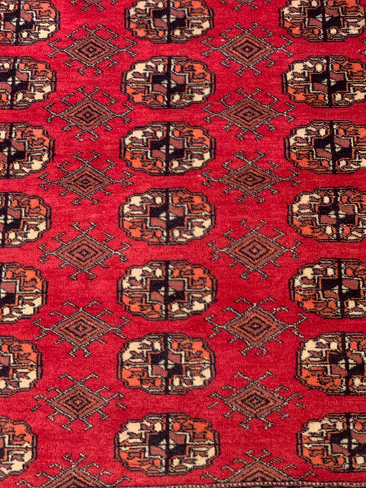 Hand-Knotted Pakistani Bokhara Rug – 100% Wool, size 4' 2" x 6"