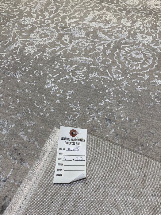 Persian-Inspired. Modern Defined. Turkish Made Rug, size 5" x 7' 7"