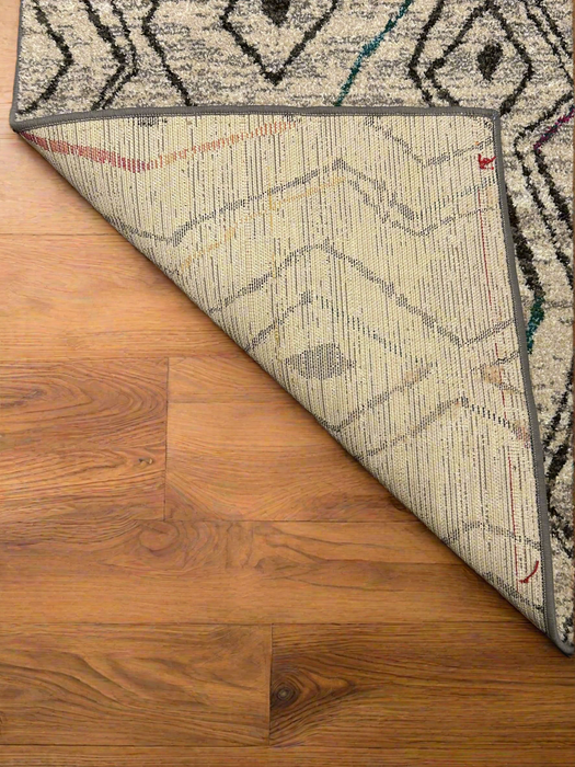 Persian-Inspired. Modern Defined. Turkish Made Rug, size 5' 2" x 7' 5"