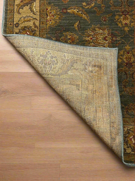 Persian-Inspired. Modern Defined. Turkish Made Rug, size 5' 3" x 7' 6"