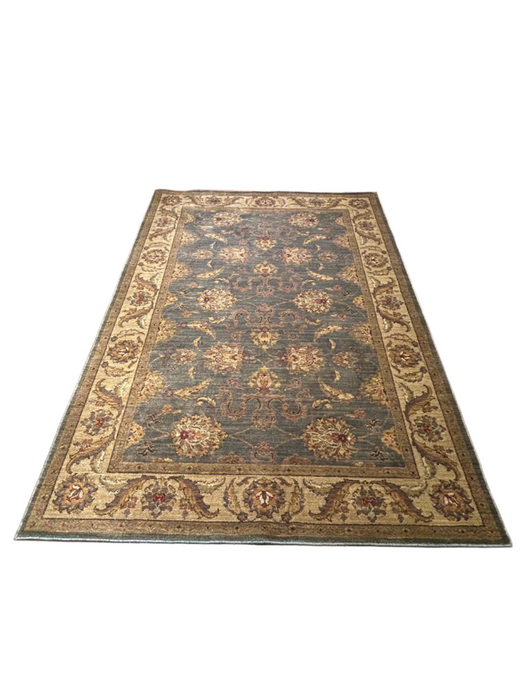 Persian-Inspired. Modern Defined. Turkish Made Rug, size 5' 3" x 7' 6"