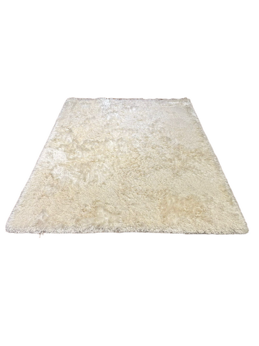 Persian-Inspired. Modern Defined. Turkish Made Rug, size 5' 2" x 7' 2"