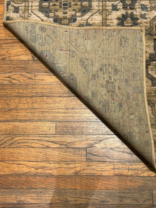 Persian-Inspired. Modern Defined. Turkish Made Rug, size  5' 4" x 7' 4"