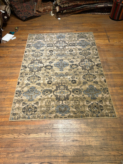 Persian-Inspired. Modern Defined. Turkish Made Rug, size  5' 4" x 7' 4"