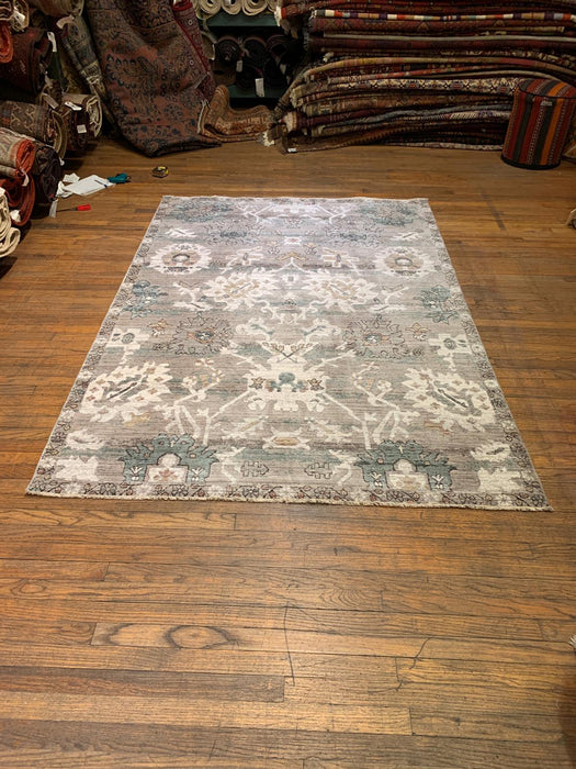 Persian-Inspired. Modern Defined. Turkish Made Rug, size 5' 2" x 7' 7"