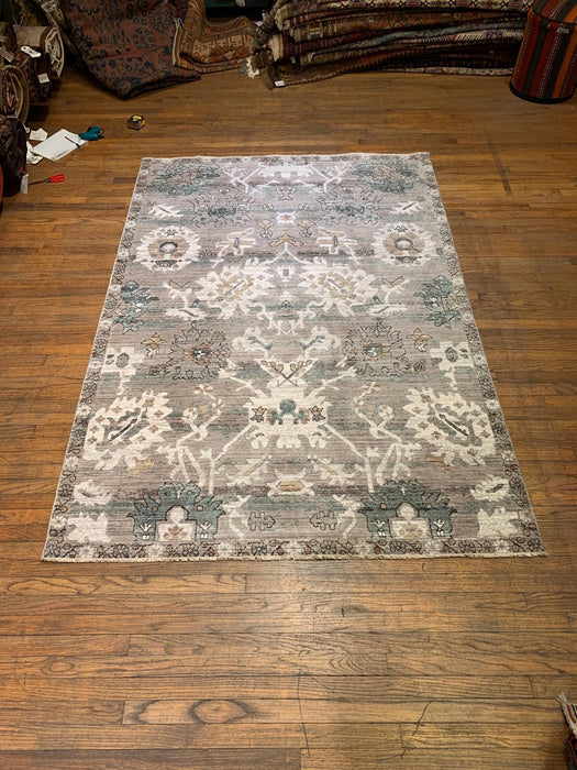 Persian-Inspired. Modern Defined. Turkish Made Rug, size 5' 2" x 7' 7"
