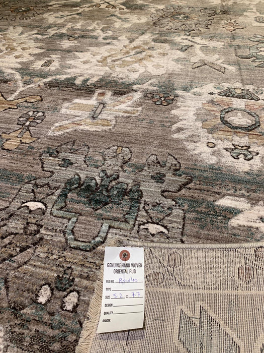 Persian-Inspired. Modern Defined. Turkish Made Rug, size 5' 2" x 7' 7"