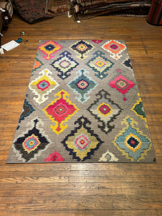 Persian-Inspired. Modern Defined. Turkish Made Rug, size  5' 2" x 7' 7"