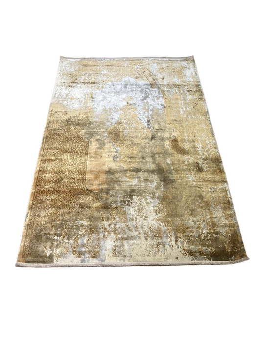 Persian-Inspired. Modern Defined. Turkish Made Rug, size 5' 1" x 7' 7"