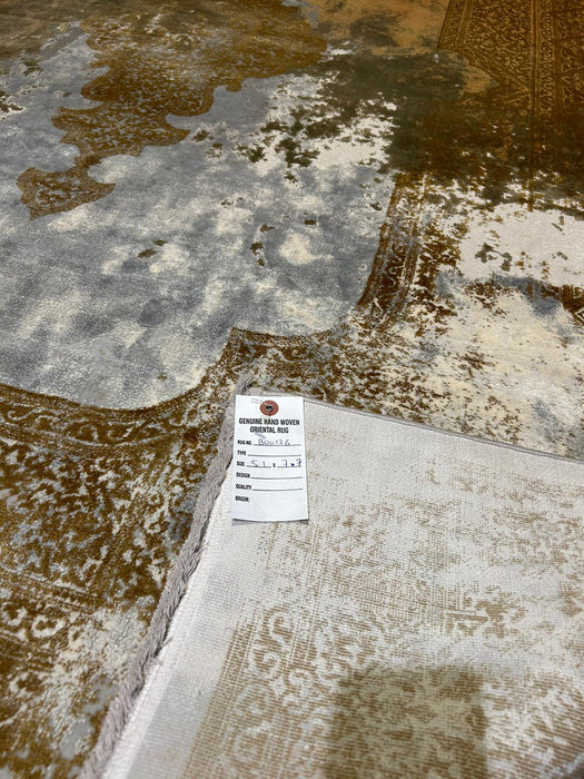 Persian-Inspired. Modern Defined. Turkish Made Rug, size 5' 1" x 7' 7"