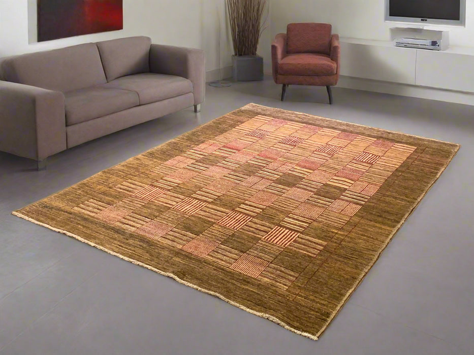 Hand-Knotted Sultanabad Vegetable-Dyed Wool Rug, 5' 2" x 6' 10"