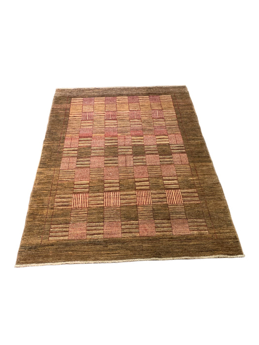 Hand-Knotted Sultanabad Vegetable-Dyed Wool Rug, 5' 2" x 6' 10"