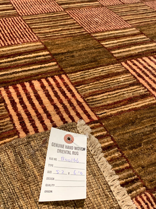 Hand-Knotted Sultanabad Vegetable-Dyed Wool Rug, 5' 2" x 6' 10"