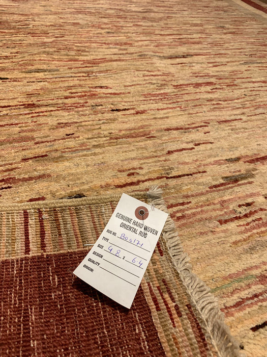 Hand-Knotted Sultanabad Vegetable-Dyed Wool Rug, 4' 8" x 6' 4"