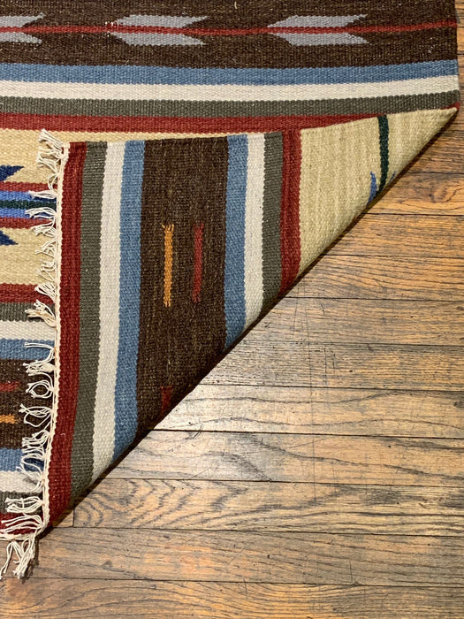Handwoven Indian Kilim Rug – Geometric Navajo Design, size 4" x 6"