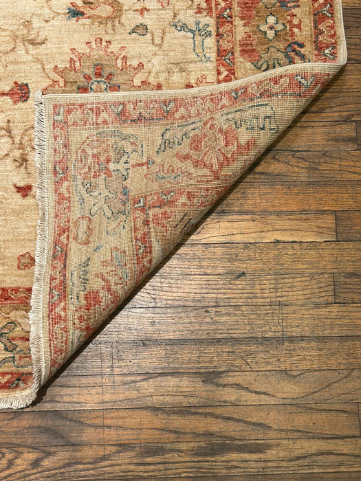 Hand-Knotted Sultanabad Vegetable-Dyed Wool Rug, 4' 10" x 6' 10"