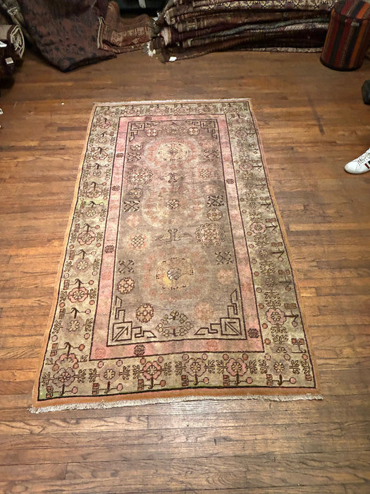 Antique Khotan Samarkand Rug, circa 1910's, size 4' 5" x 8"