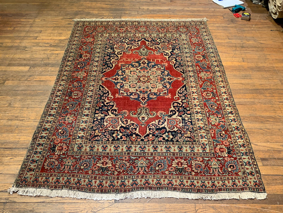 Timeless Beauty, Woven by Hand. Antique Persian Sarouk  Rug, size 4' 3" x 6' 2"(F)
