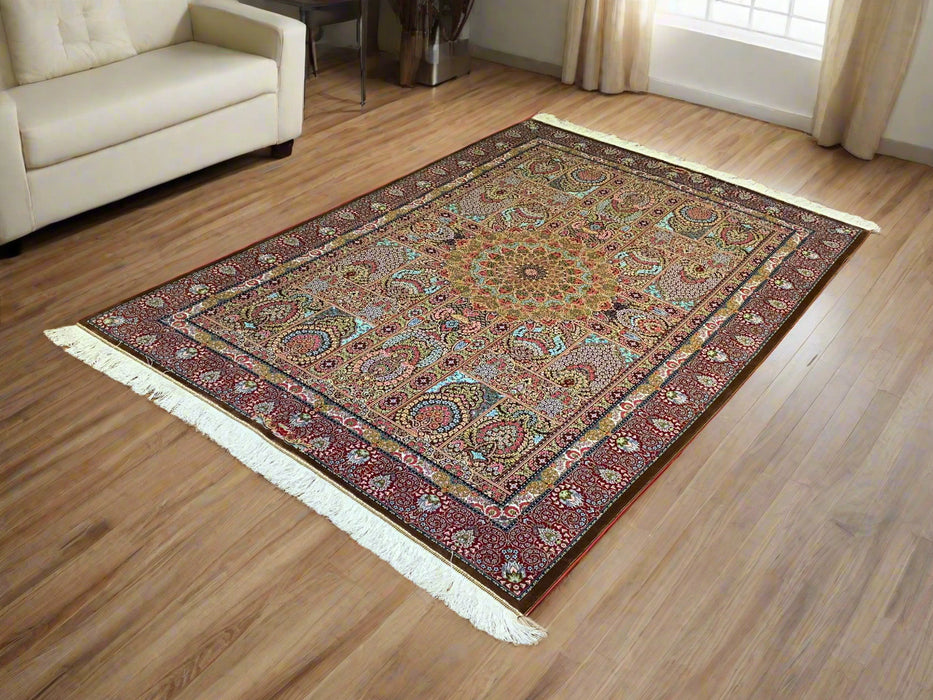 Exquisite 100% Silk Persian Design Rug – Elegant and Luxurious, size 4' 4" x 6' 7"