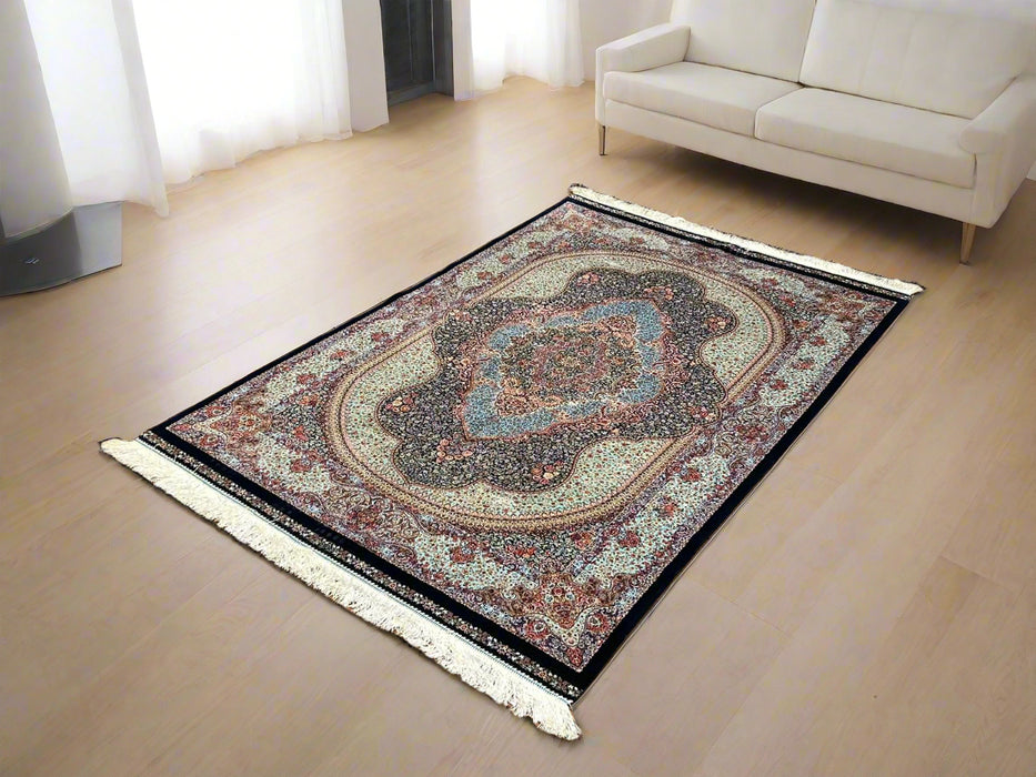 Exquisite 100% Silk Persian Design Rug – Elegant and Luxurious, size 3' 10" x 5' 8"  (H)