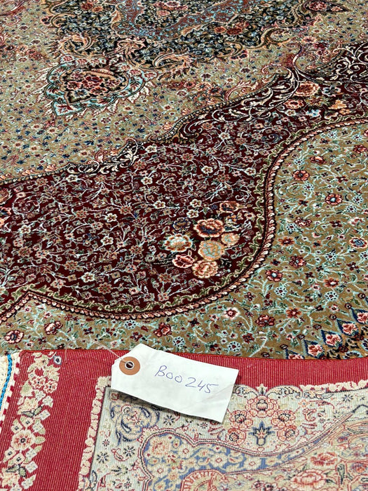 Exquisite 100% Silk Persian Design Rug – Elegant and Luxurious, size 4' x 6'