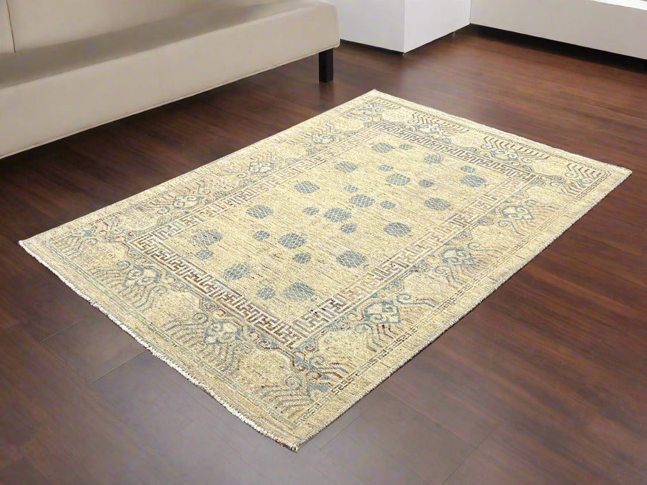 Khotan Pomegranate design Oriental Rug, size 4" x 6" (D)