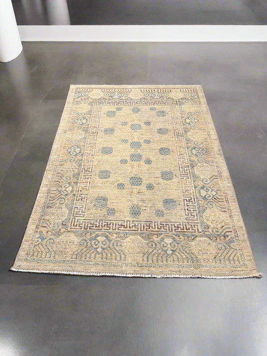 Khotan Pomegranate design Oriental Rug, size 4" x 6" (D)
