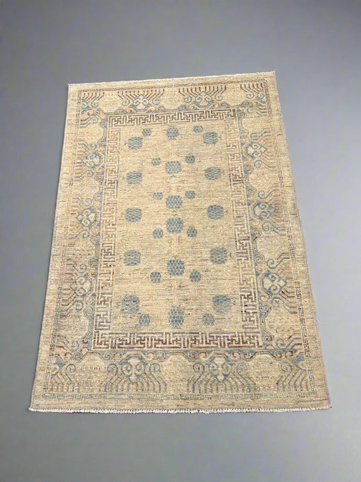 Khotan Pomegranate design Oriental Rug, size 4" x 6" (D)